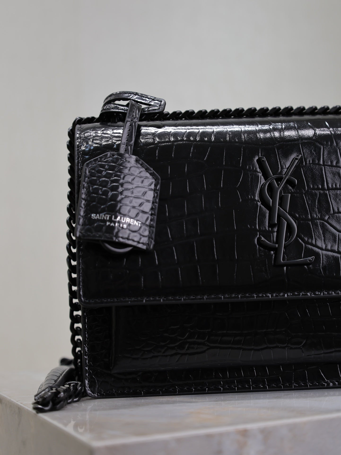 SAINT LAURENT YSL 25S SUNSET MEDIUM 22 IN BLACK CROCODILE-EMBOSSED SHINY CALFSKIN BLACK HARDWRE