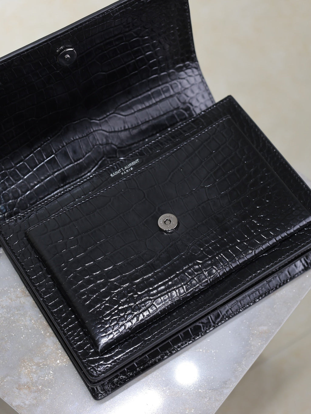 SAINT LAURENT YSL 25S SUNSET MEDIUM 22 IN BLACK CROCODILE-EMBOSSED SHINY CALFSKIN BLACK HARDWRE