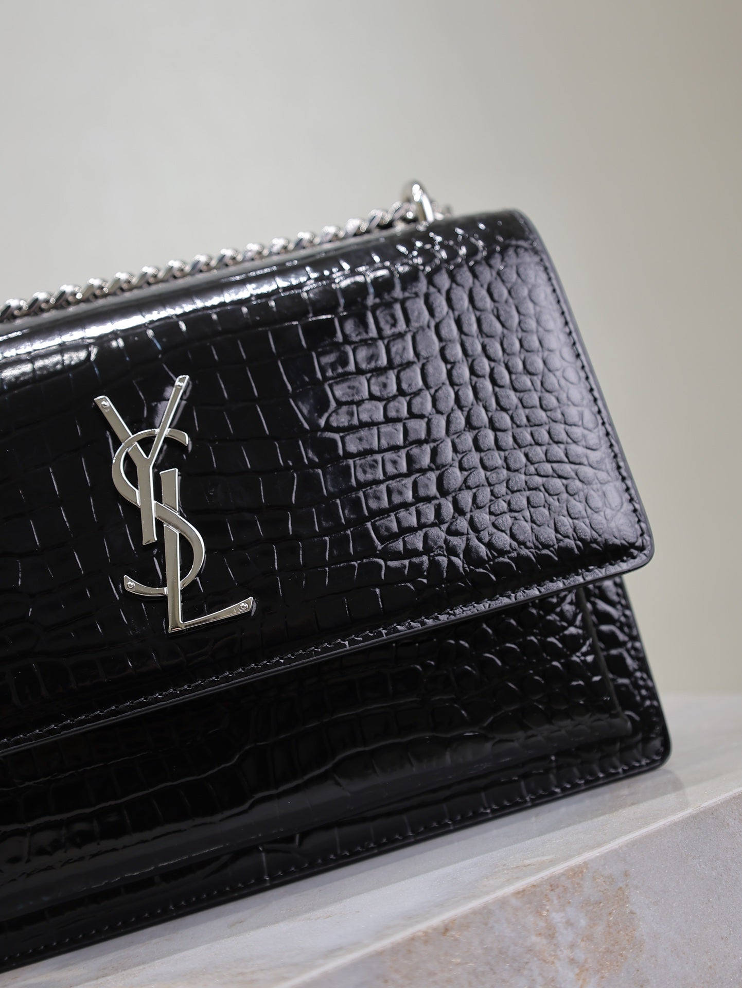 SAINT LAURENT YSL 25S SUNSET MEDIUM 22 IN BLACK CROCODILE-EMBOSSED SHINY CALFSKIN SILVER HARDWRE