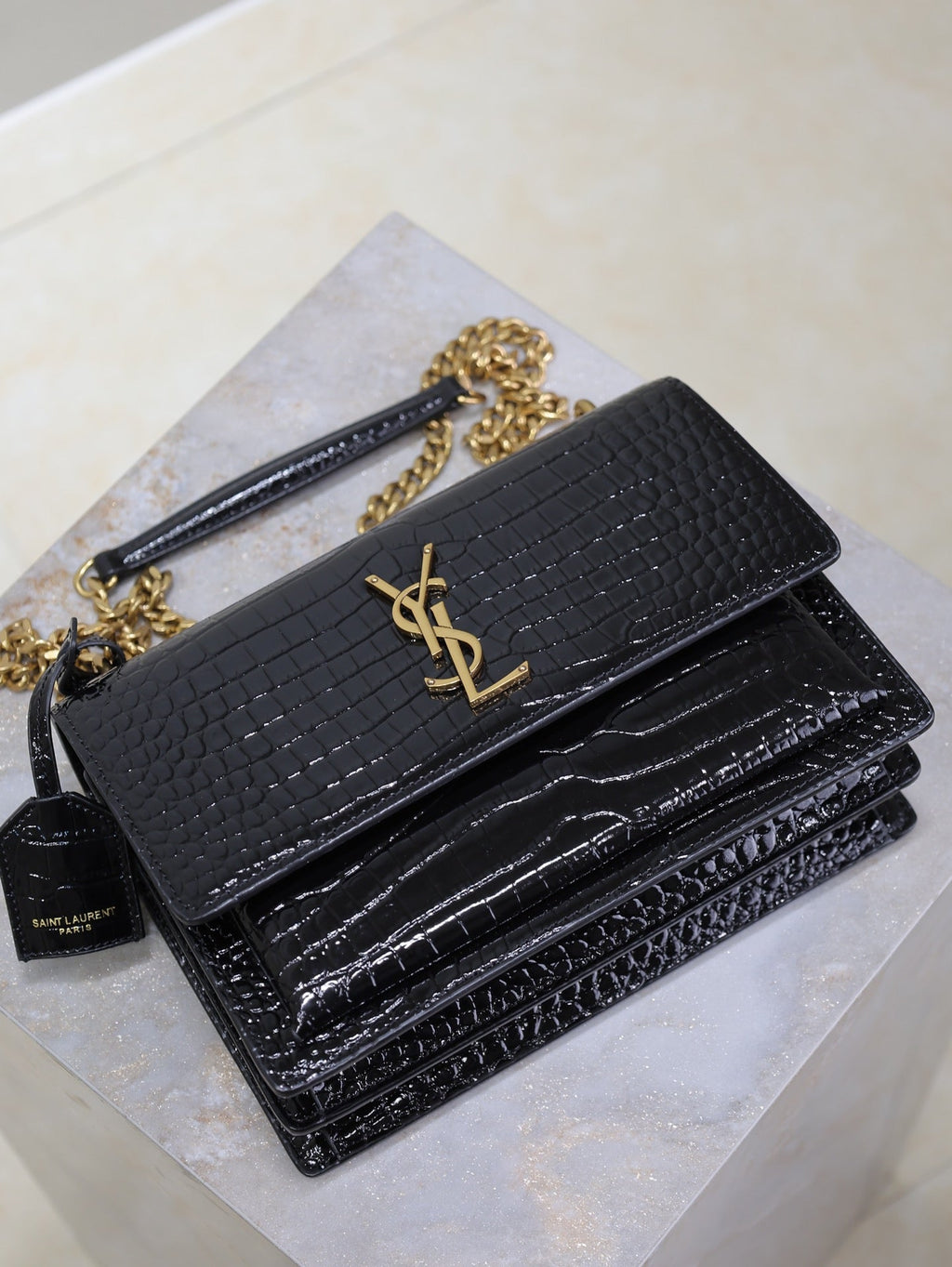 SAINT LAURENT YSL 25S SUNSET MEDIUM 22 IN BLACK CROCODILE-EMBOSSED SHINY CALFSKIN GOLD HARDWARE