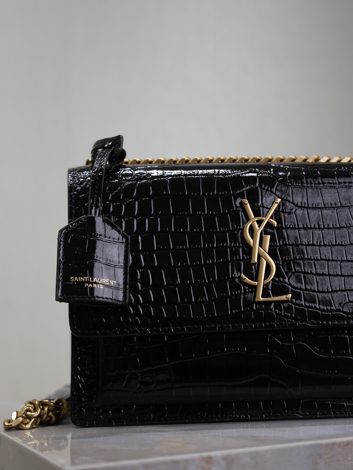 SAINT LAURENT YSL 25S SUNSET MEDIUM 22 IN BLACK CROCODILE-EMBOSSED SHINY CALFSKIN GOLD HARDWRE