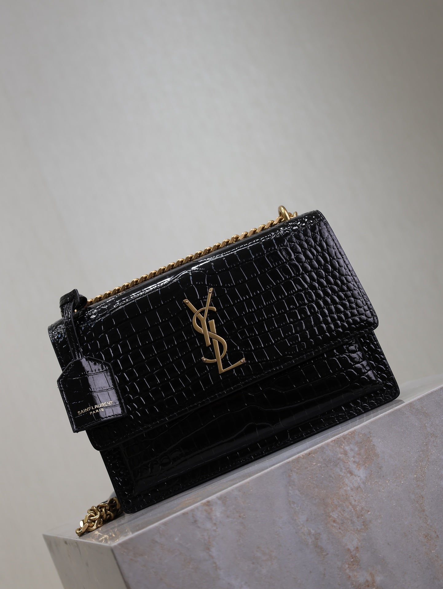 SAINT LAURENT YSL 25S SUNSET MEDIUM 22 IN BLACK CROCODILE-EMBOSSED SHINY CALFSKIN GOLD HARDWRE