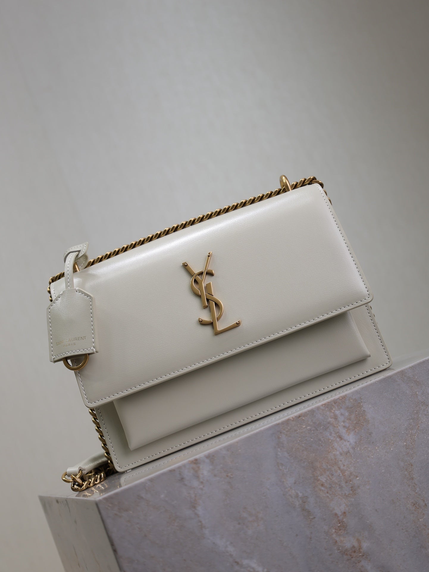 SAINT LAURENT YSL 25S SUNSET BAG 22 IN IVORY CALFSKIN GOLD HARDWARE