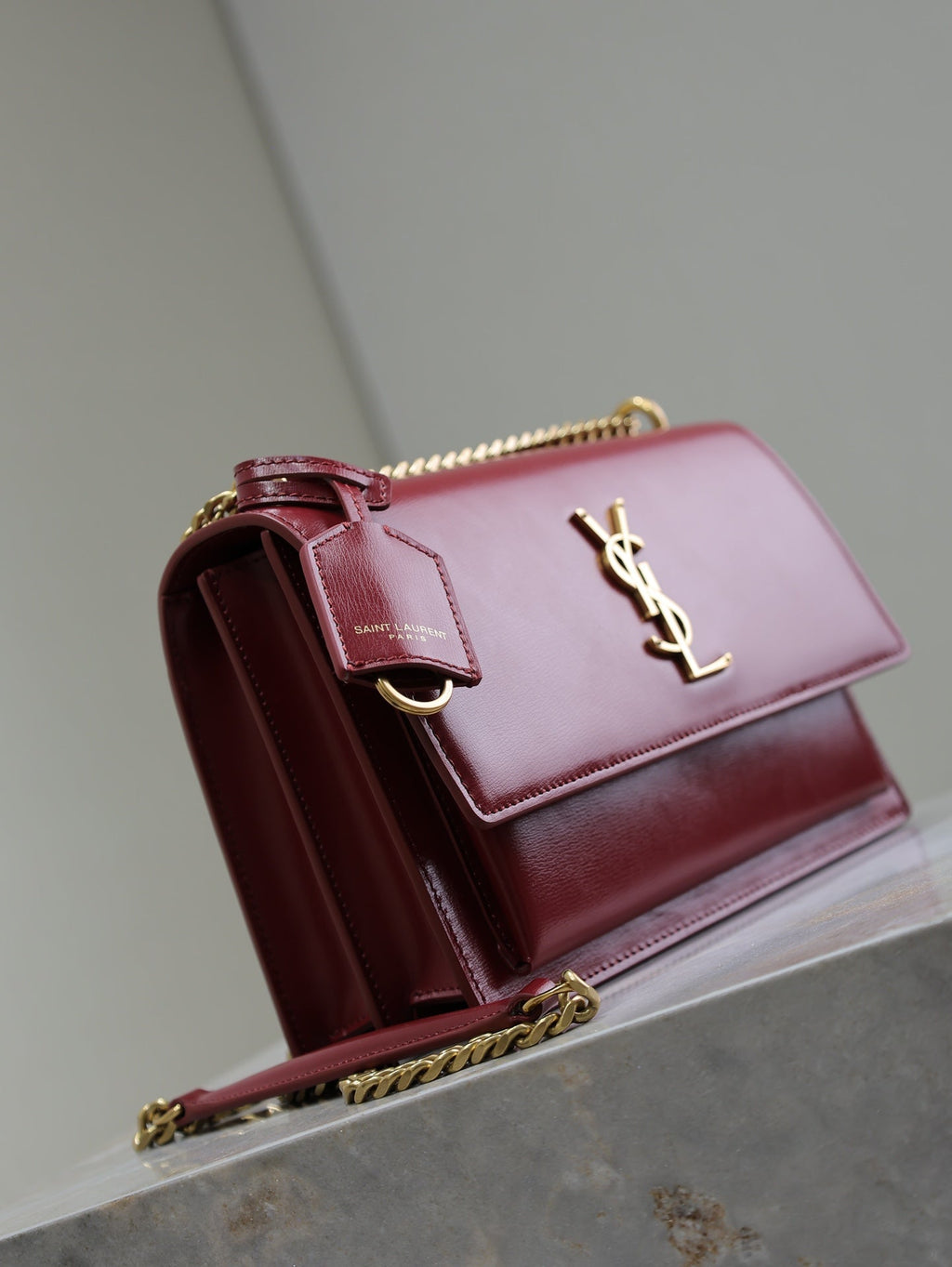 SAINT LAURENT YSL 25S SUNSET BAG 22 IN CRIMSON RED CALFSKIN GOLD HARDWARE