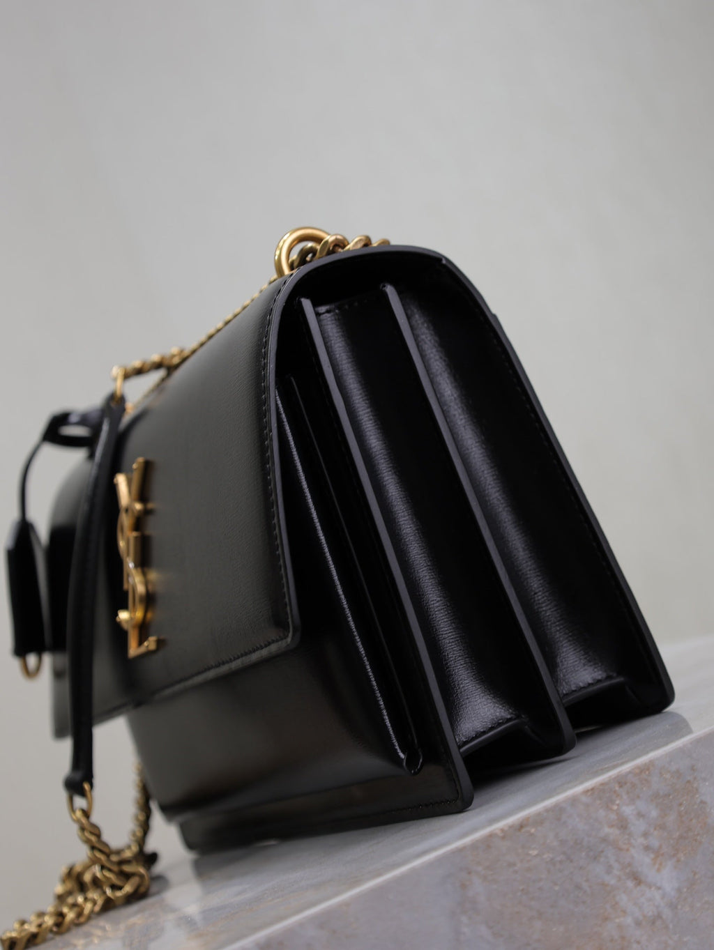 SAINT LAURENT YSL 25S SUNSET BAG 22 IN BLACK CALFSKIN GOLD HARDWARE