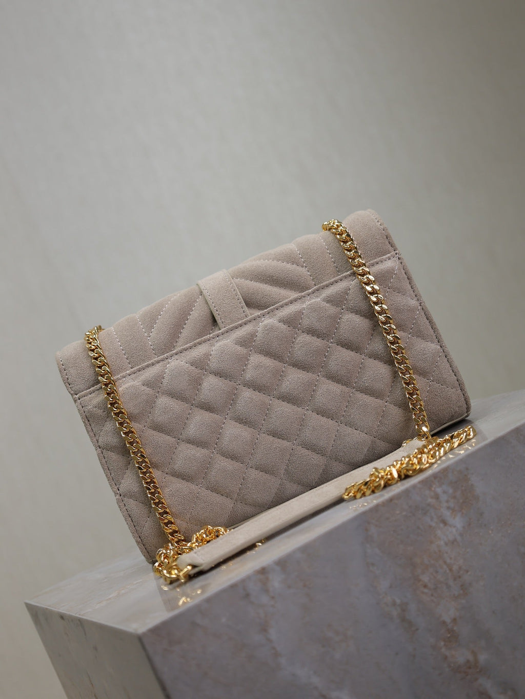 SAINT LAURENT ENVELOPE SMALL CHAIN BAG 22 IN BEIGE SUEDE GOLD HARDWARE
