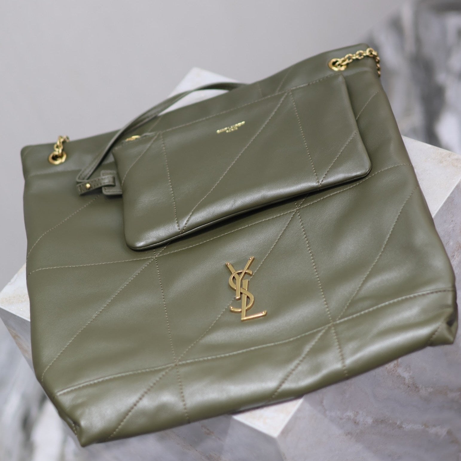 SAINT LAURENT JAMIE POCHON 38 IN ARMY GREEN LAMBSKIN GOLD HARDWARE