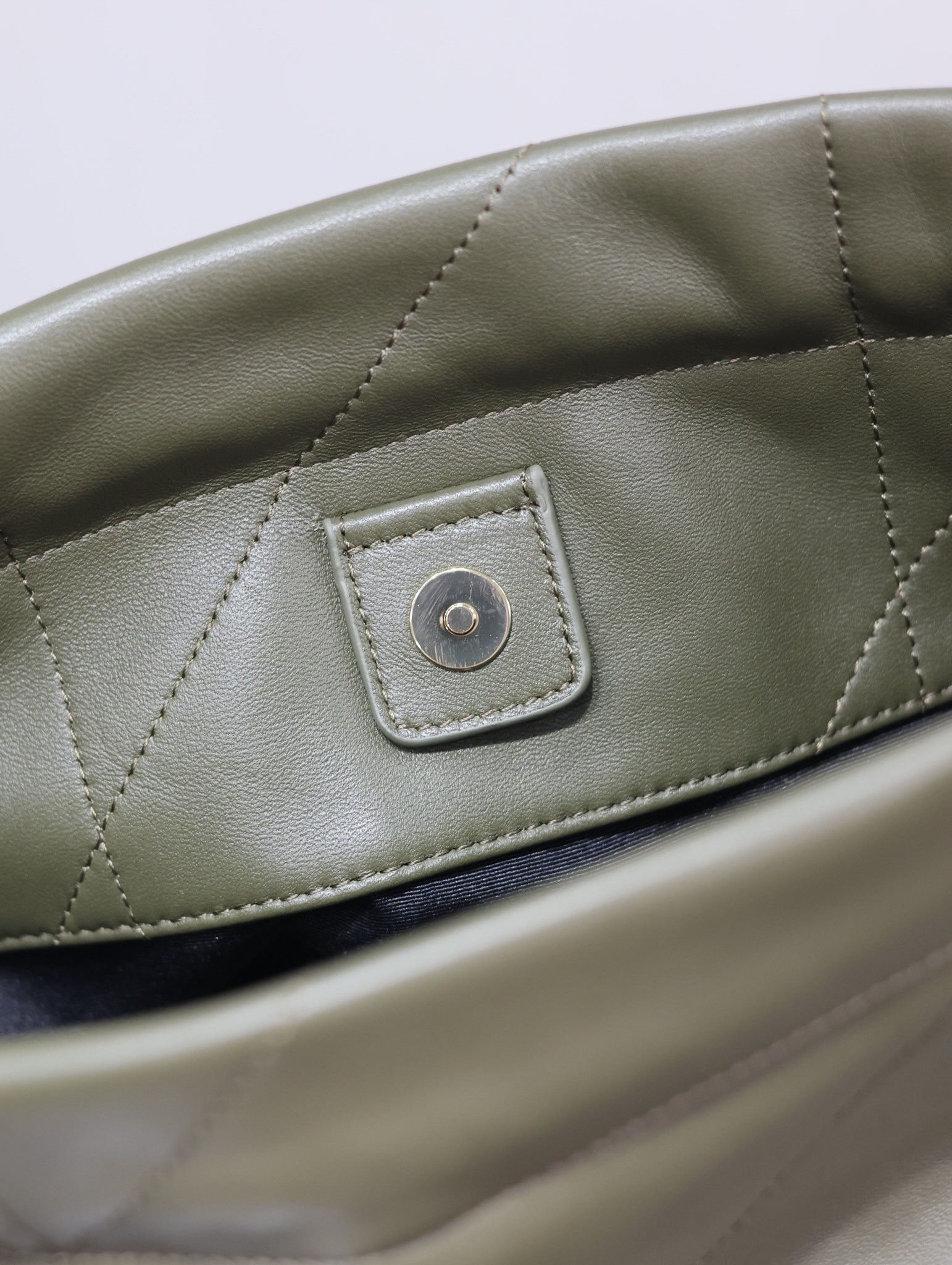 SAINT LAURENT JAMIE POCHON 38 IN ARMY GREEN LAMBSKIN GOLD HARDWARE
