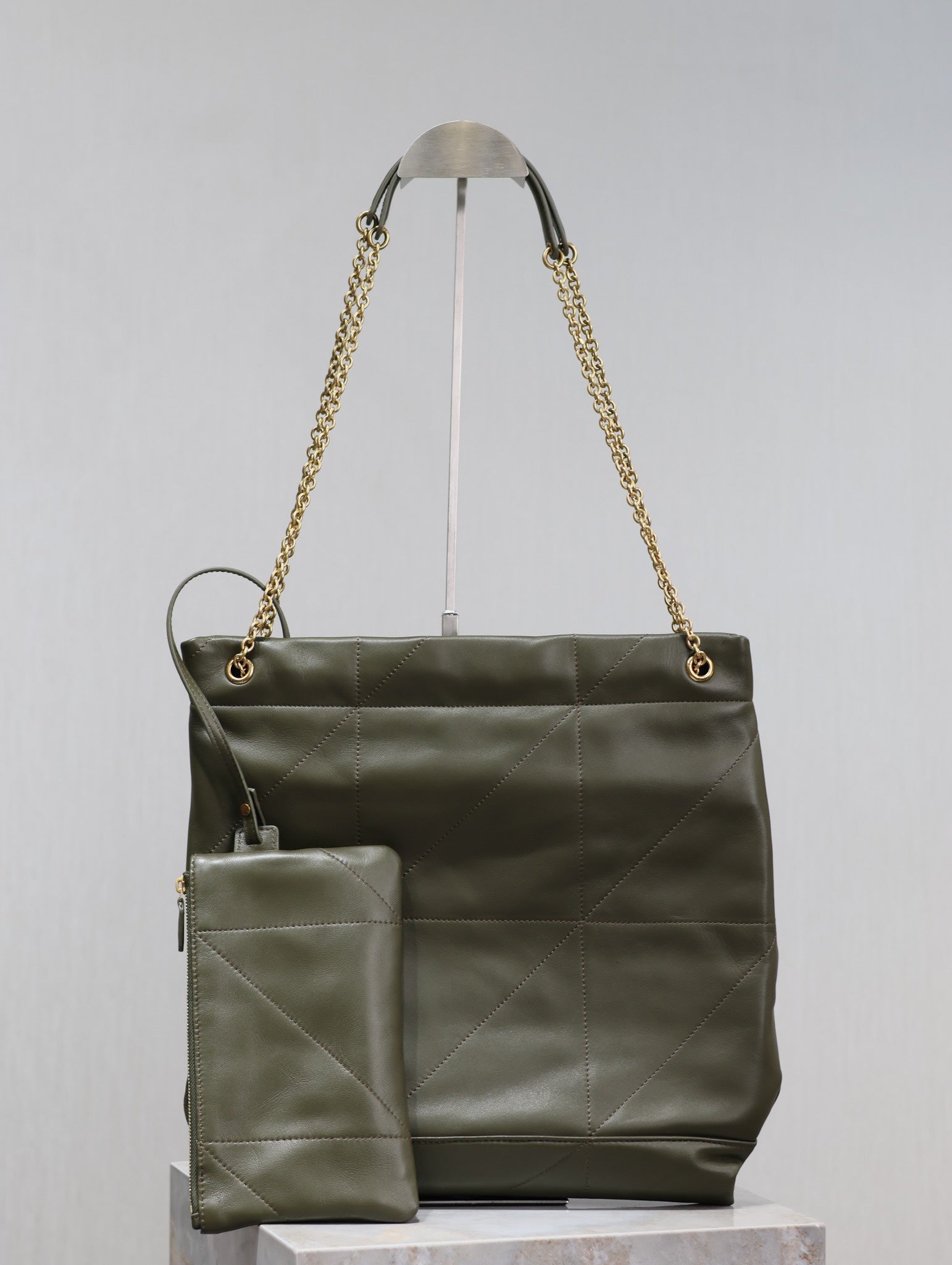 SAINT LAURENT JAMIE POCHON 38 IN ARMY GREEN LAMBSKIN GOLD HARDWARE