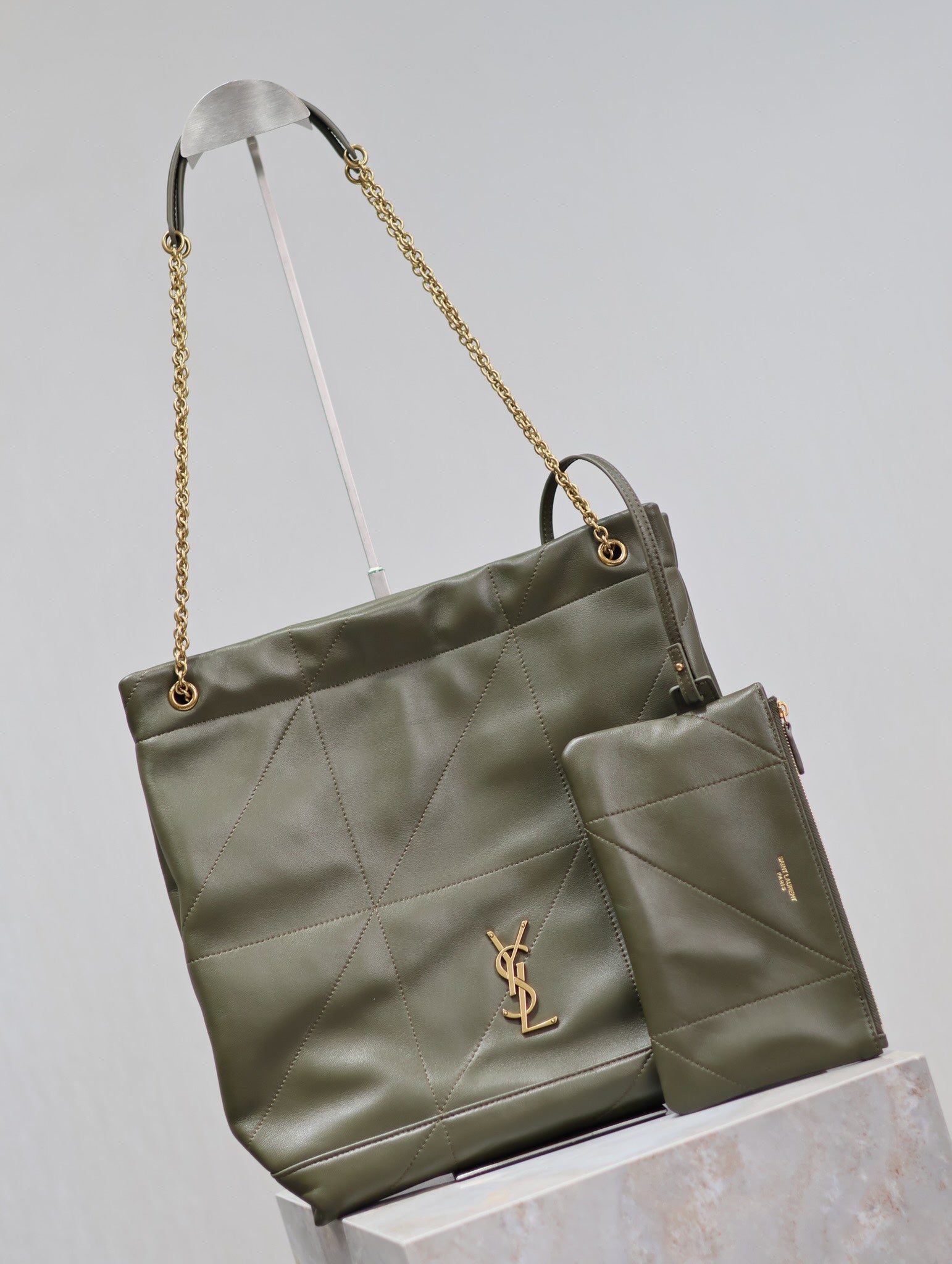 SAINT LAURENT JAMIE POCHON 38 IN ARMY GREEN LAMBSKIN GOLD HARDWARE