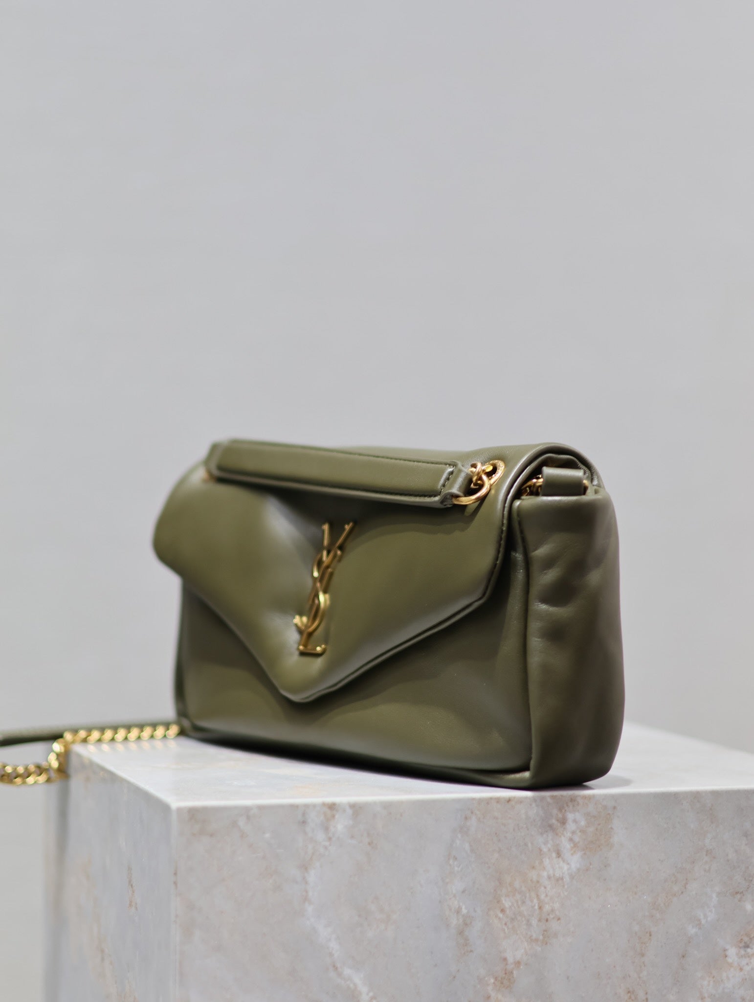 SAINT LAURENT CALYPSO CHAIN BAG 26 IN ARMY GREEN SMOOTH LAMBSKIN