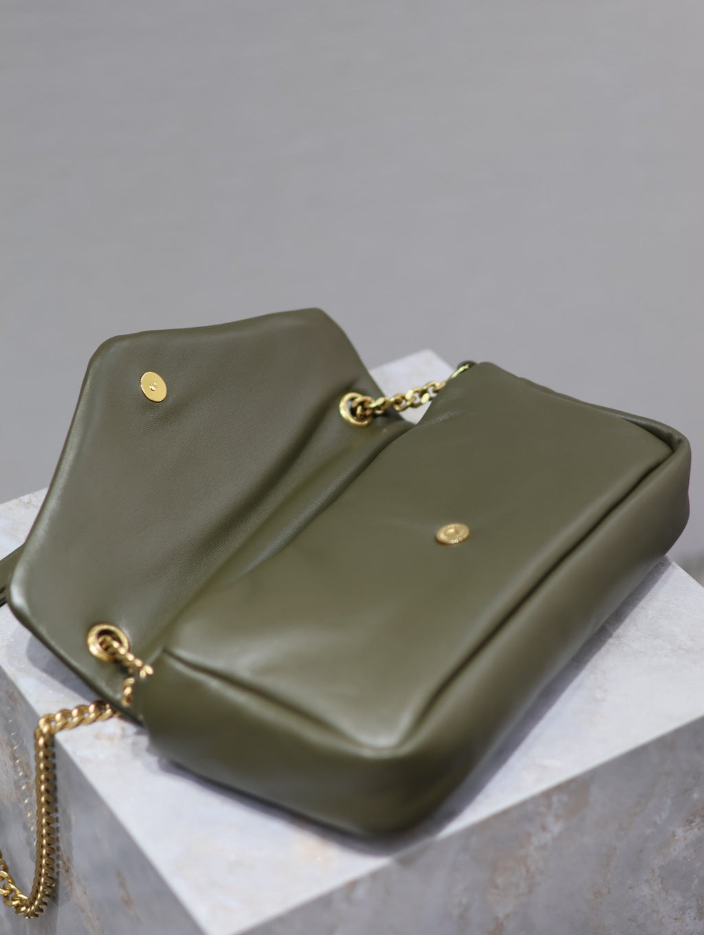 SAINT LAURENT CALYPSO CHAIN BAG 26 IN ARMY GREEN SMOOTH LAMBSKIN