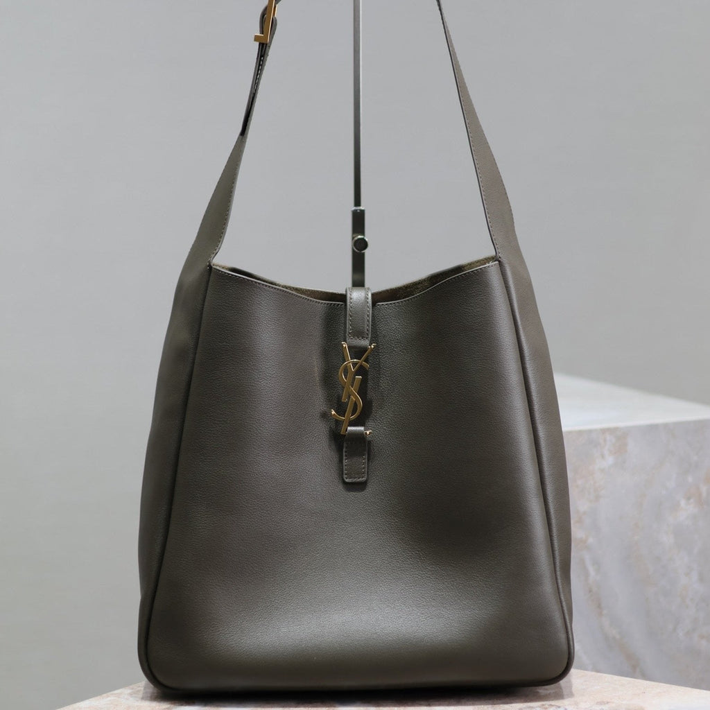 SAINT LAURENT LE 5 À 7 LARGE BAG 31 IN KHAKI GREEN LAMBSKIN