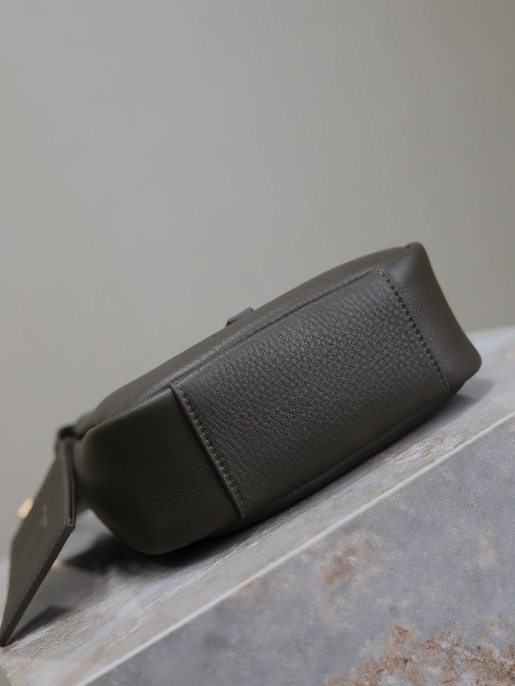 SAINT LAURENT LE 5 À 7 MINI BAG 16 IN KHAKI GREEN LAMBSKIN