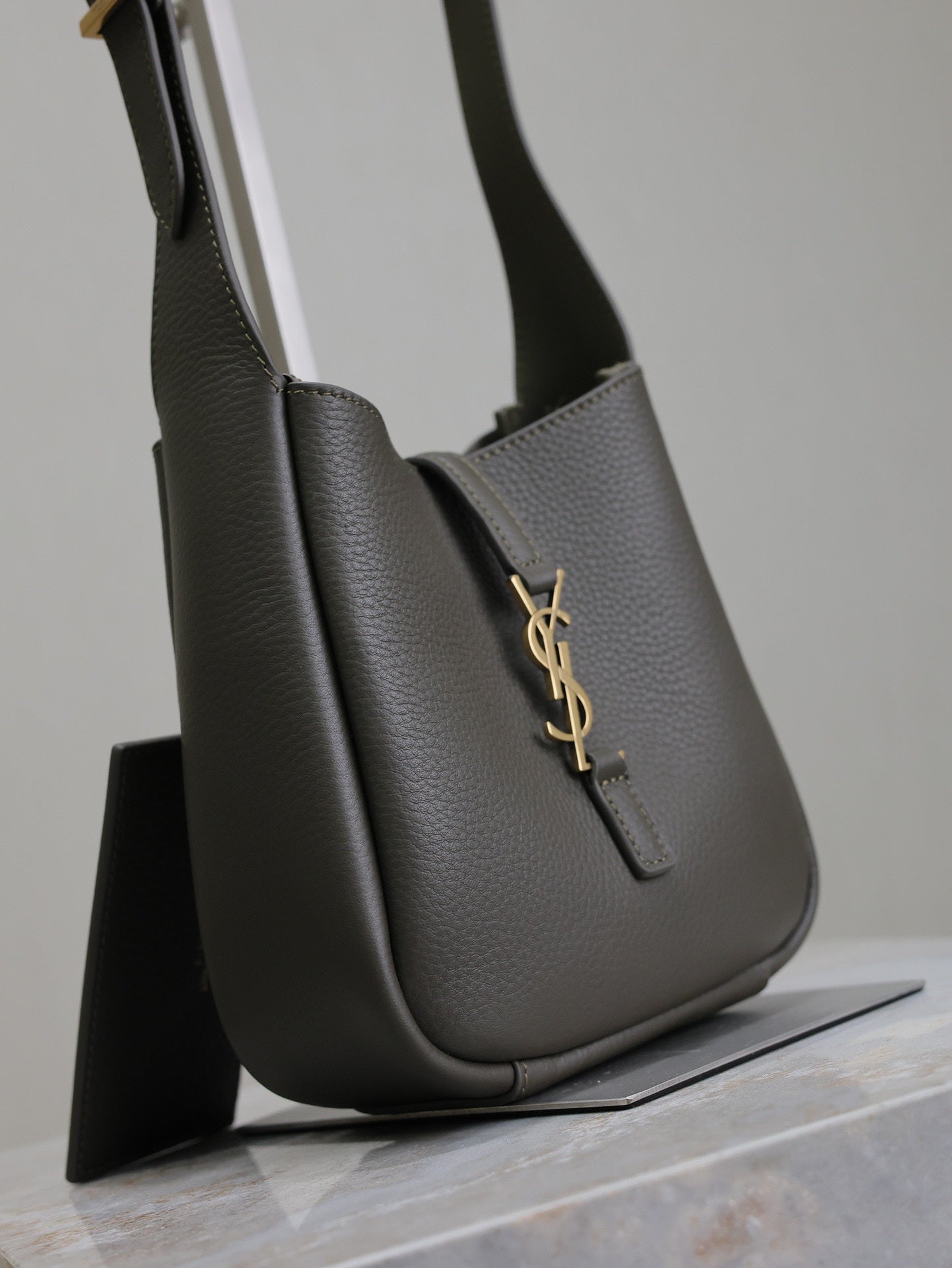 SAINT LAURENT LE 5 À 7 MINI BAG 16 IN KHAKI GREEN LAMBSKIN