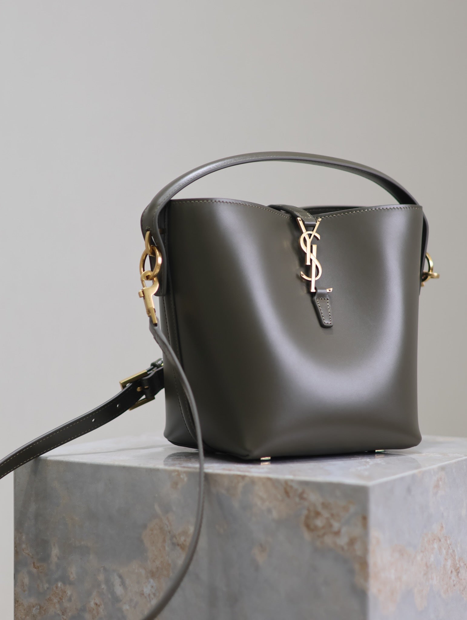 SAINT LAURENT LE 37 SMALL BUCKET BAG 20 IN KHAKI GREEN CALFSKIN GOLD HARDWARE