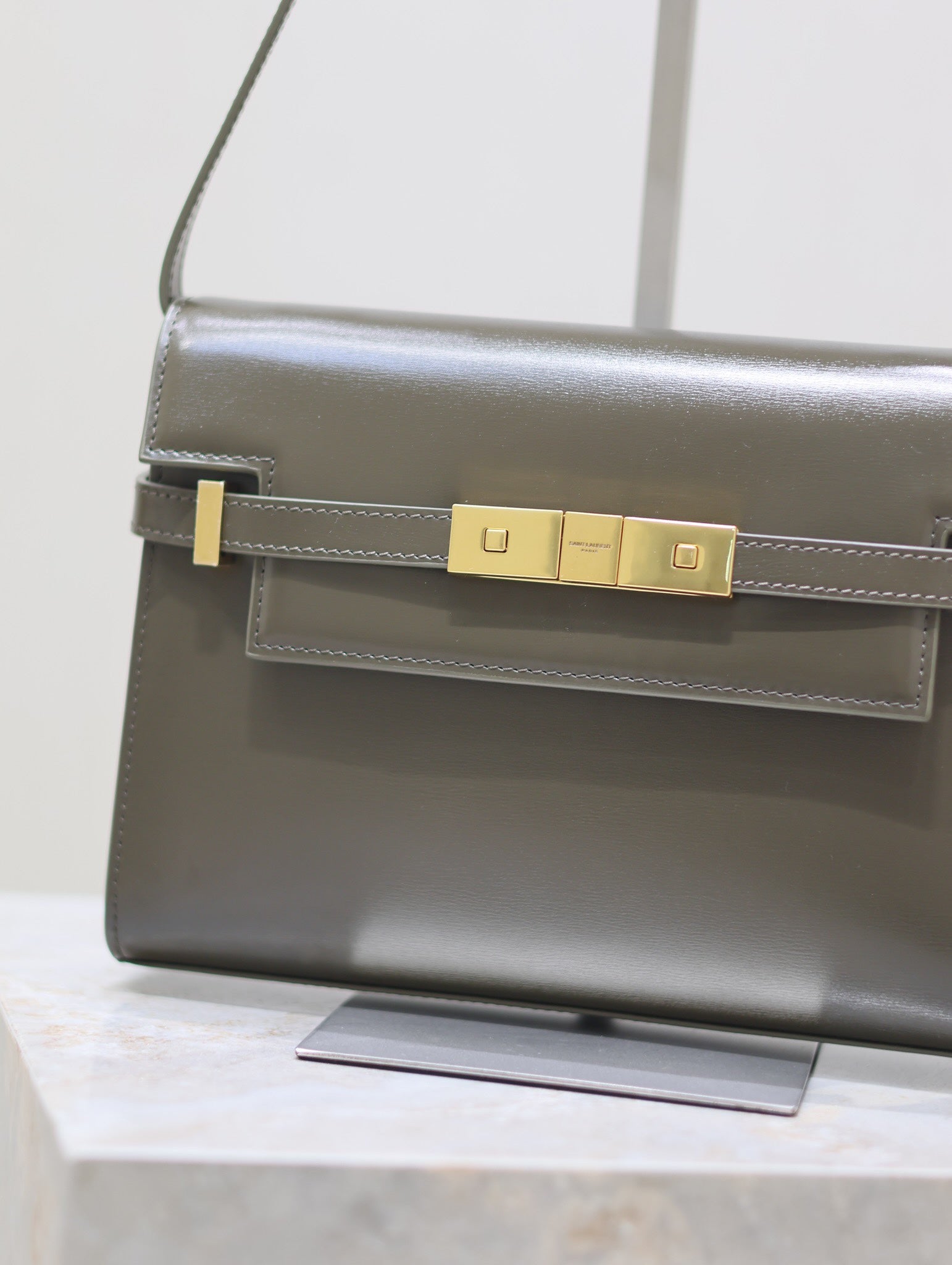 SAINT LAURENT MANHATTAN IN BOX SMALL 24 IN KOMBU GREEN CALFSKIN GOLD HARDWARE