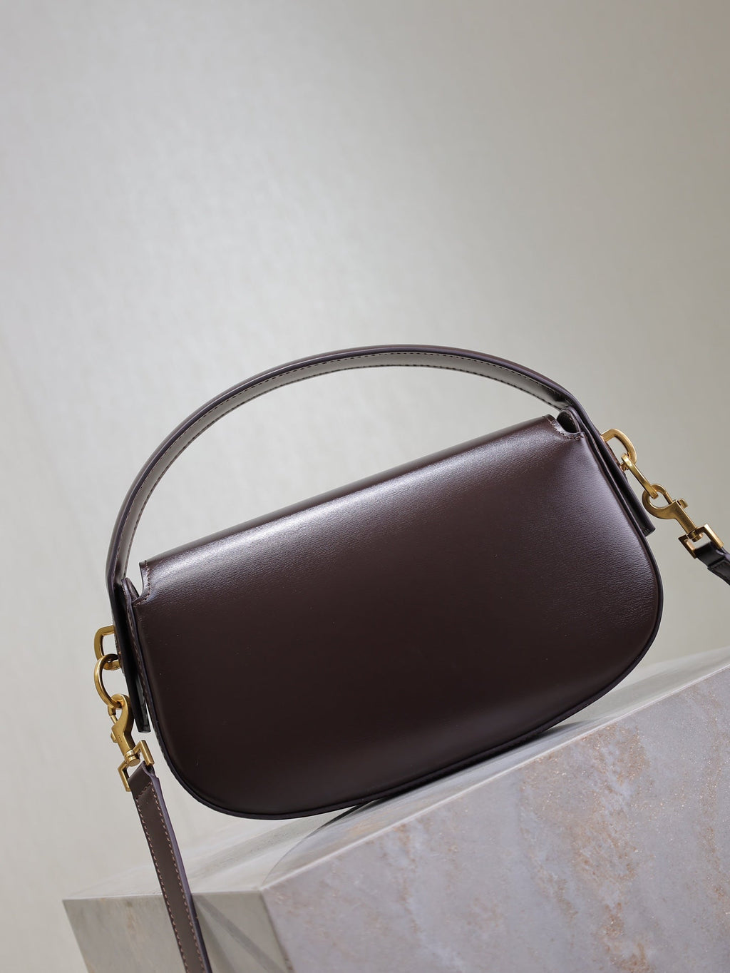 SAINT LAURENT VOLTAIRE 24 IN BRUNETTE BROWN CALFSKIN