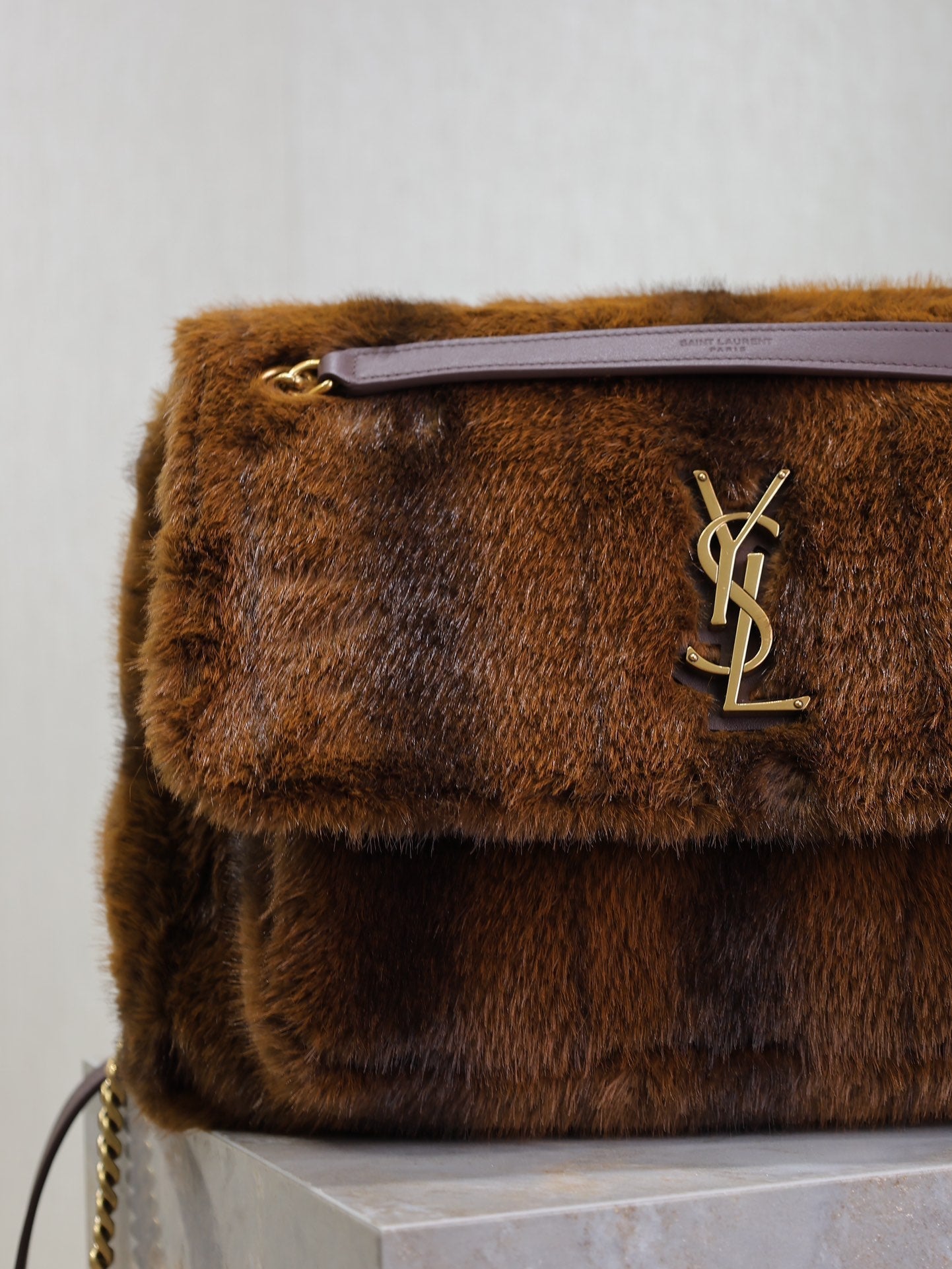 SAINT LAURENT NIKI LARGE 32 IN COFFE BROWN MINK FUR GOLD HARDWARE