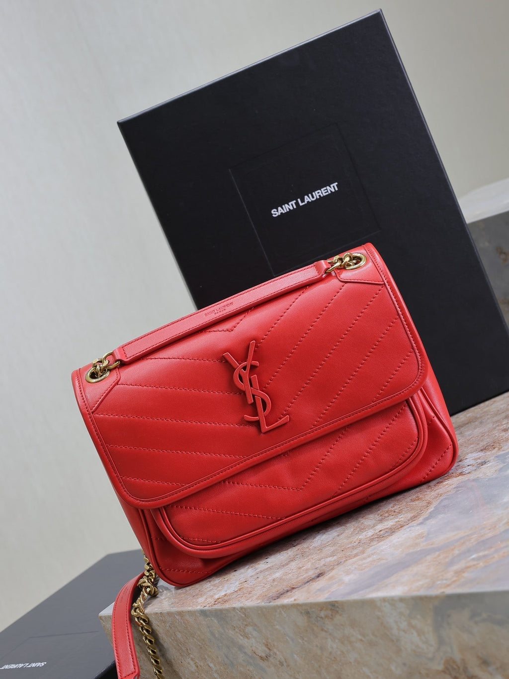 SAINT LAURENT NIKI MEDIUM 28 IN CLASSIC RED LAMBSKIN GOLD HARDWARE