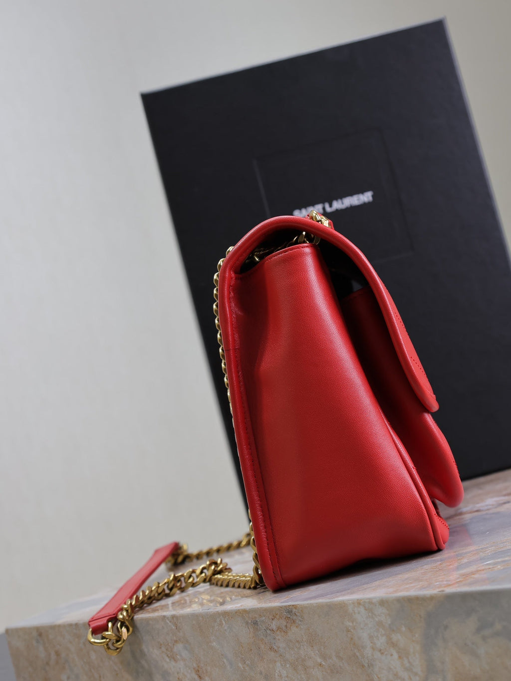 SAINT LAURENT NIKI MEDIUM 28 IN CLASSIC RED LAMBSKIN GOLD HARDWARE