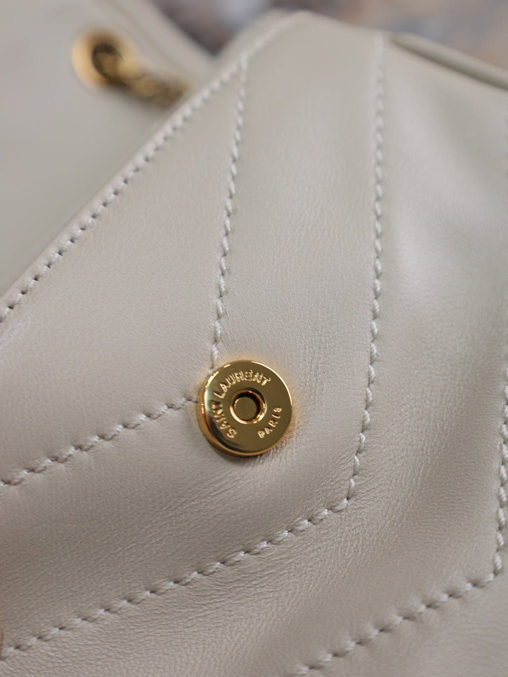 SAINT LAURENT NIKI BABY 22 IN RICE WHITE LAMBSKIN GOLD CHAIN