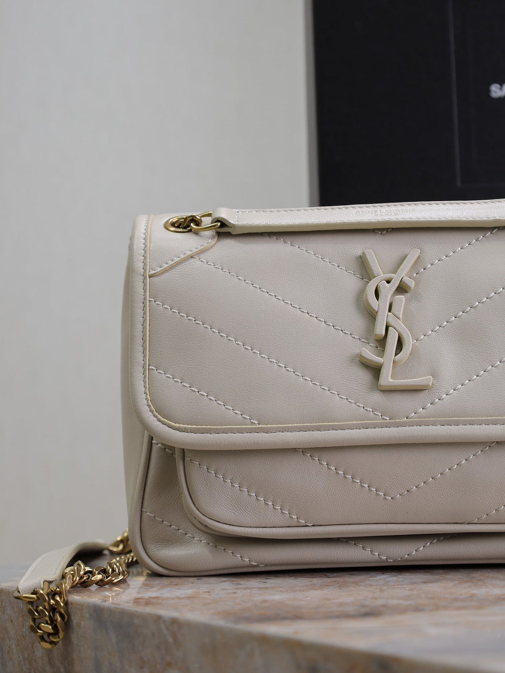 SAINT LAURENT NIKI BABY 22 IN RICE WHITE LAMBSKIN GOLD CHAIN