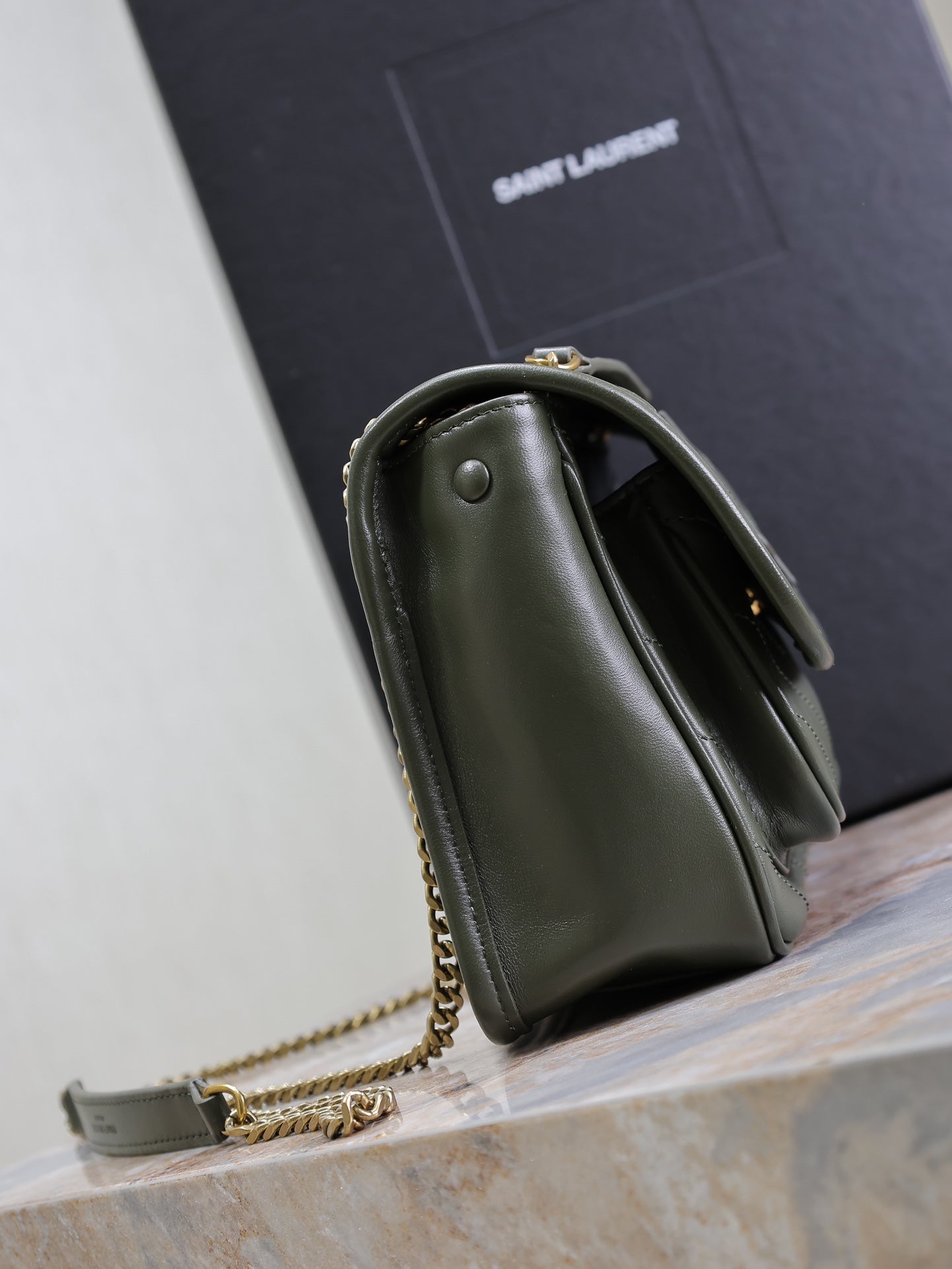 SAINT LAURENT NIKI BABY 22 IN UNIFORM GREEN LAMBSKIN GOLD CHAIN