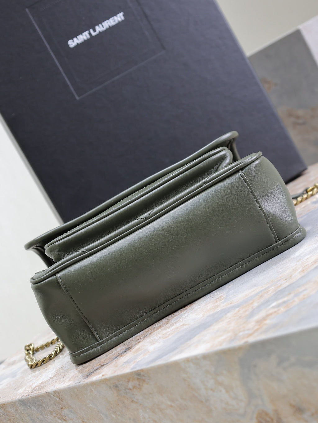 SAINT LAURENT NIKI BABY 22 IN UNIFORM GREEN LAMBSKIN GOLD CHAIN