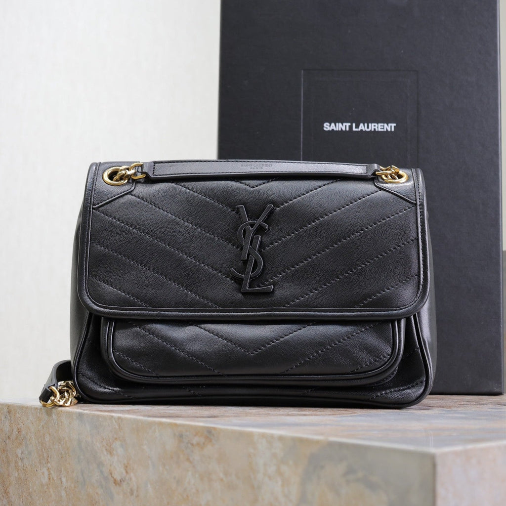 SAINT LAURENT NIKI MEDIUM 28 IN BLACK LAMBSKIN BLACK LOGO GOLD CHAIN