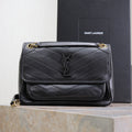SAINT LAURENT NIKI MEDIUM 28 IN BLACK LAMBSKIN BLACK LOGO GOLD CHAIN