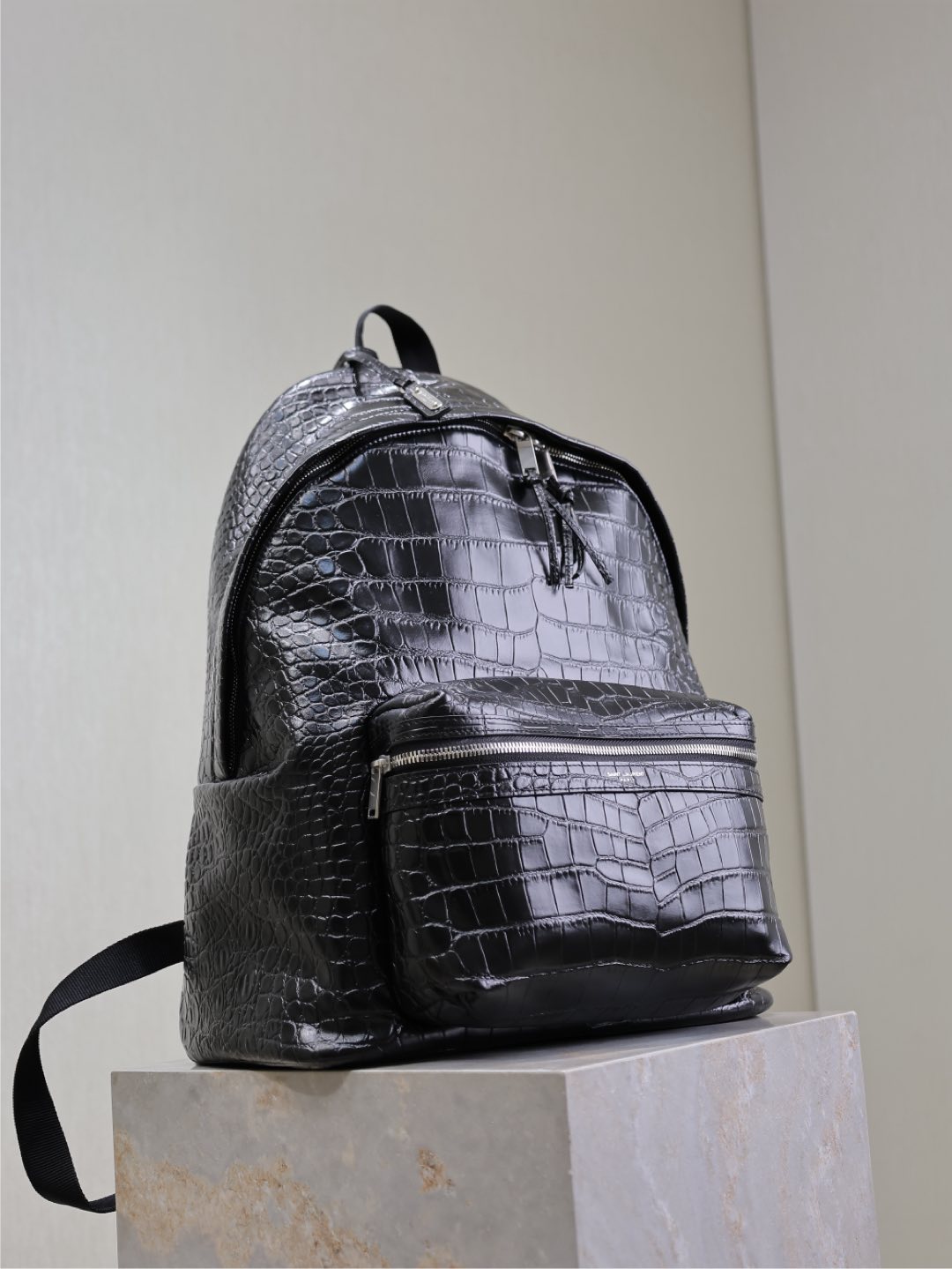 SAINT LAURENT CITY BACKPACK 38 IN BLACK CROCODILE EMBOSSED CALFSKIN