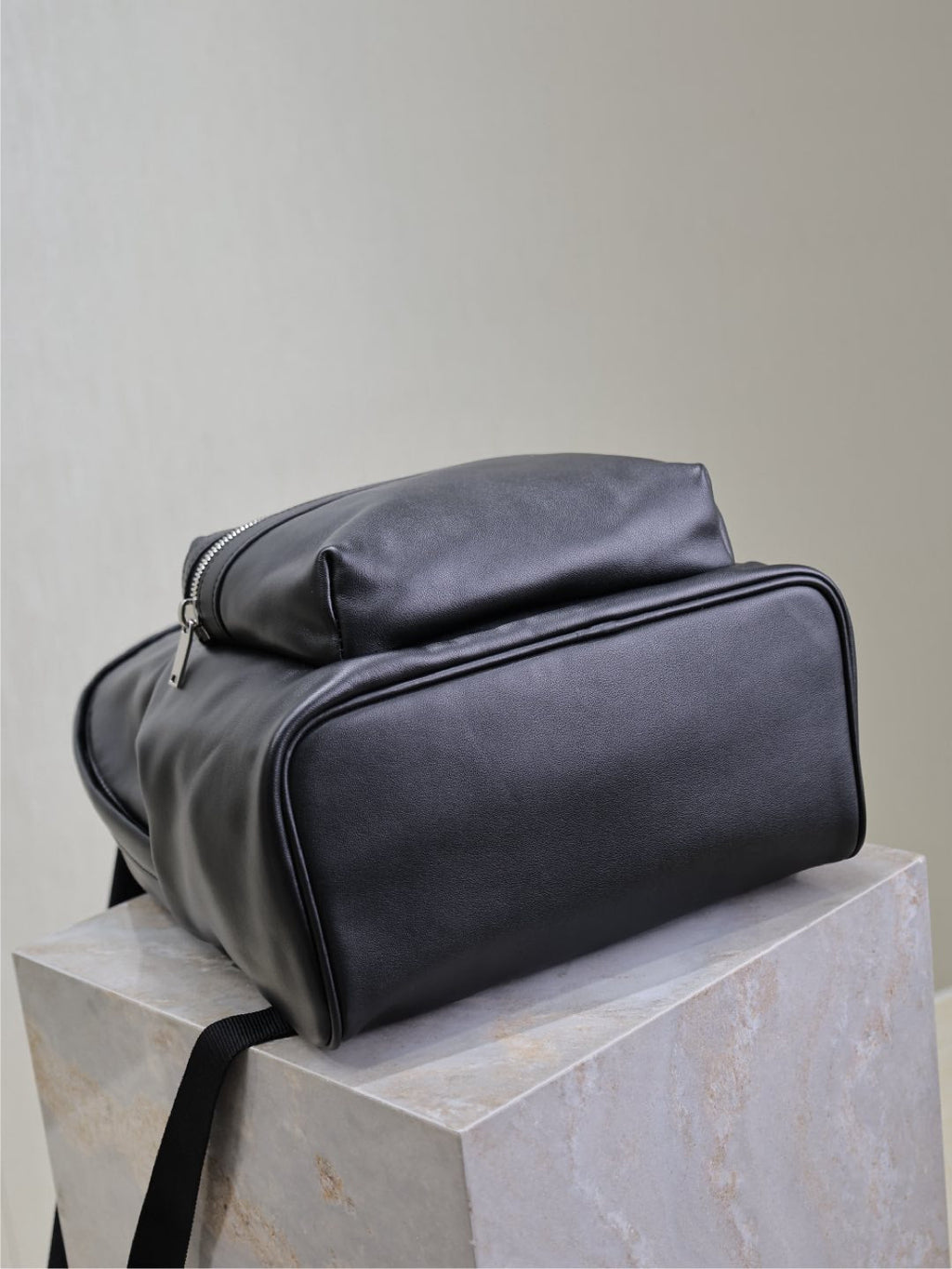 SAINT LAURENT CITY BACKPACK 35 IN BLACK CALFSKIN