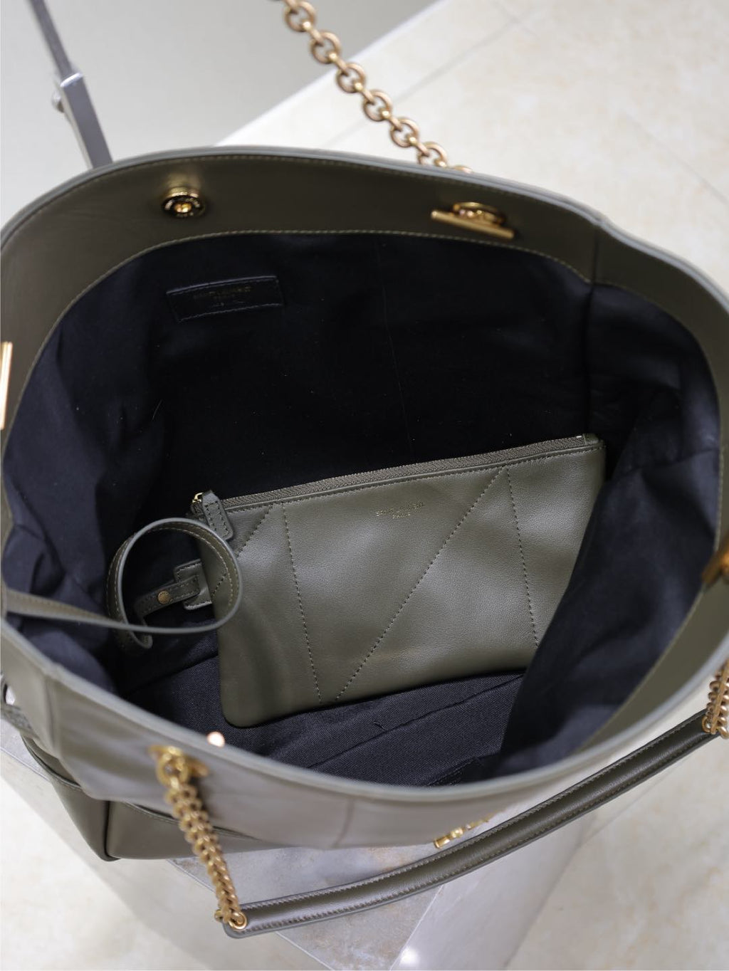 SAINT LAURENT JAMIE LARGE POCHON 34 IN UNIFORM GREEN LAMBSKIN COPPER HARDWARE