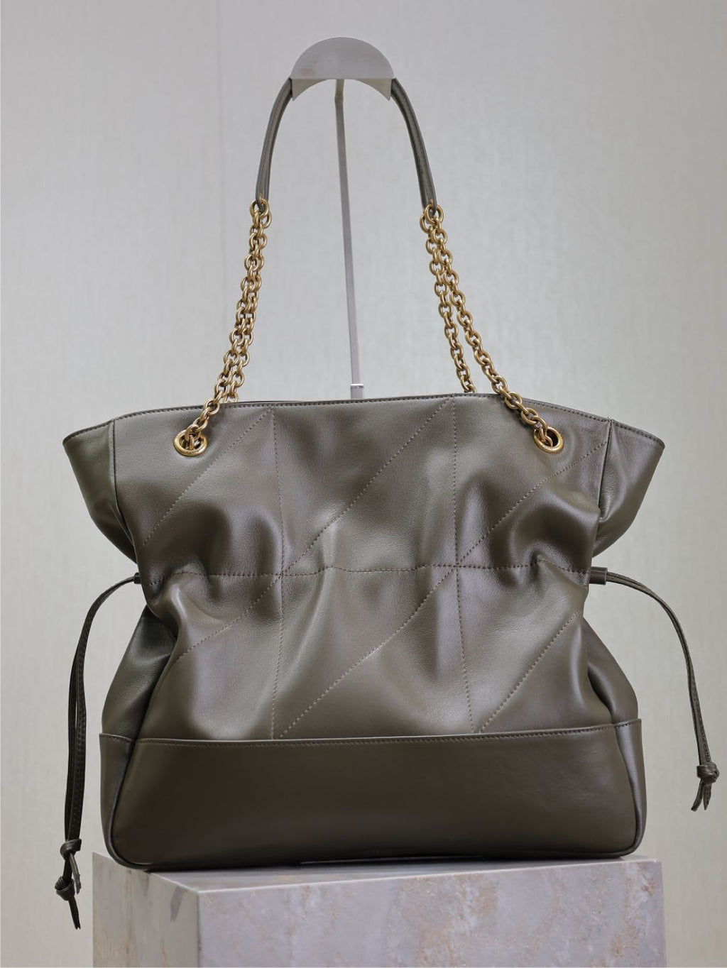 SAINT LAURENT JAMIE LARGE POCHON 34 IN UNIFORM GREEN LAMBSKIN COPPER HARDWARE