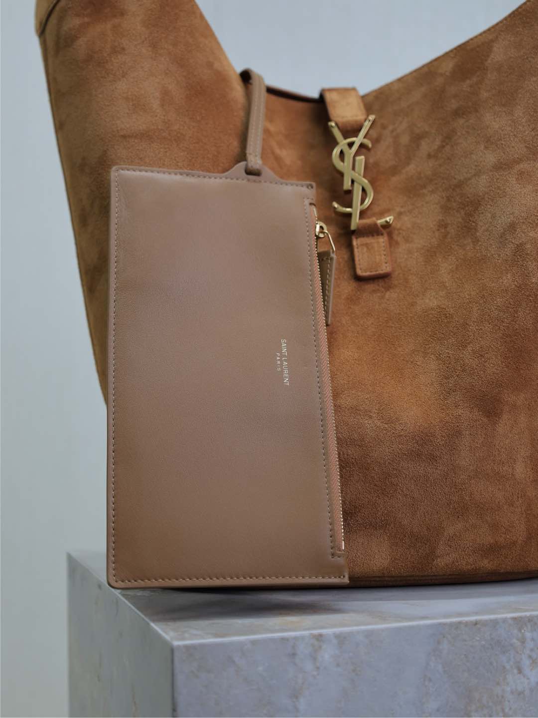 SAINT LAURENT LE 5 À 7 LARGE SUPPLE HOBO BAG 31 IN BRONZE BROWN SUEDE