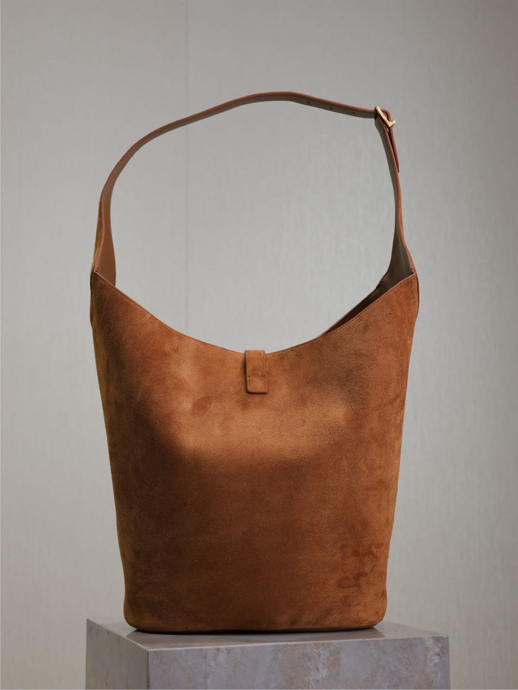 SAINT LAURENT LE 5 À 7 LARGE SUPPLE HOBO BAG 31 IN BRONZE BROWN SUEDE