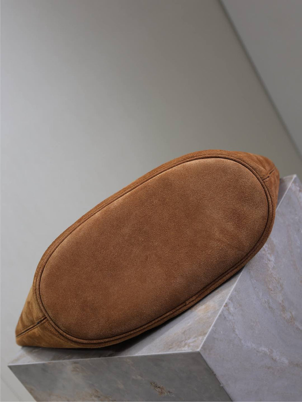 SAINT LAURENT LE 5 À 7 LARGE SUPPLE HOBO BAG 31 IN BRONZE BROWN SUEDE