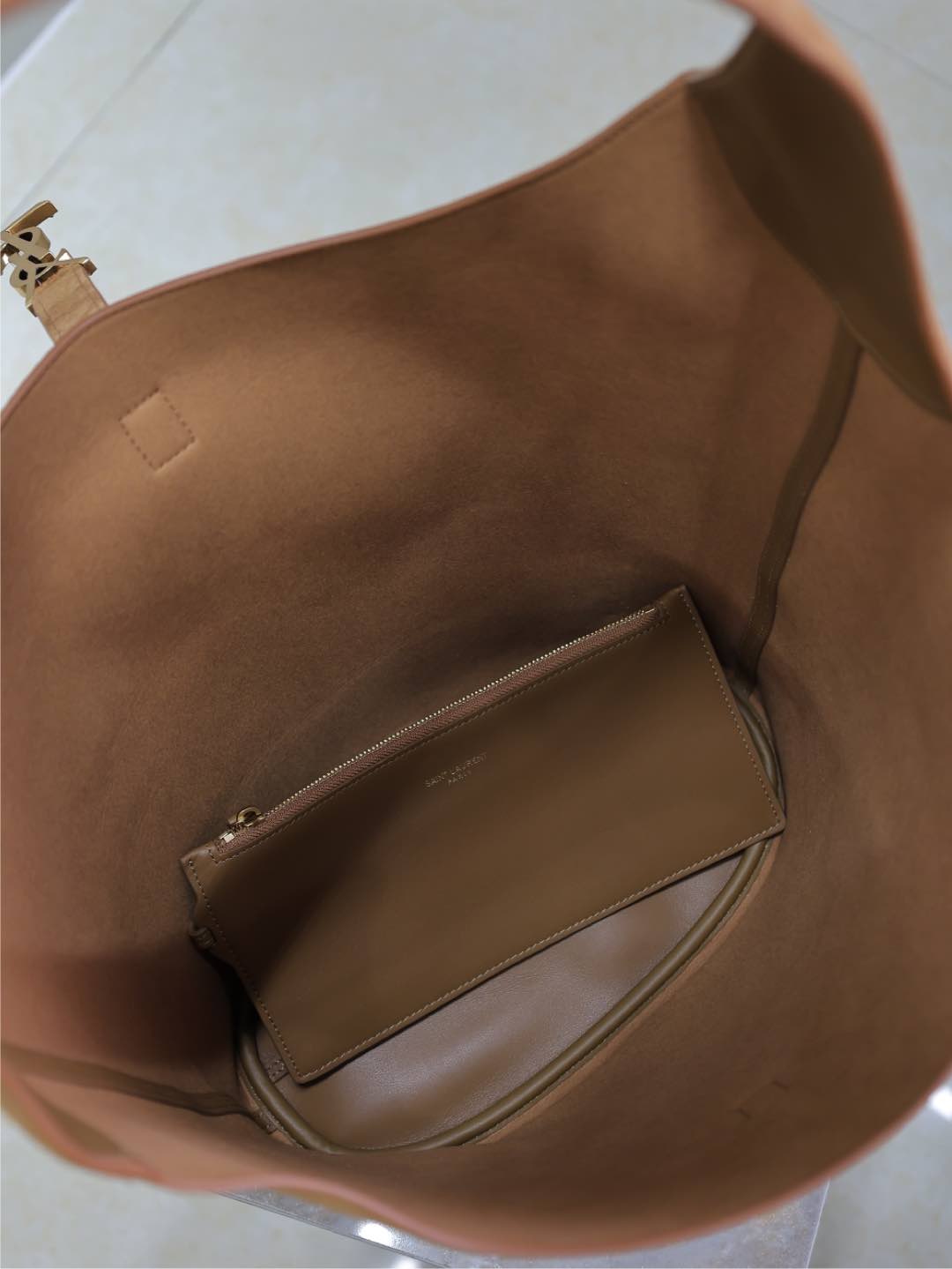 SAINT LAURENT LE 5 À 7 LARGE SUPPLE HOBO BAG 31 IN BRONZE BROWN SUEDE