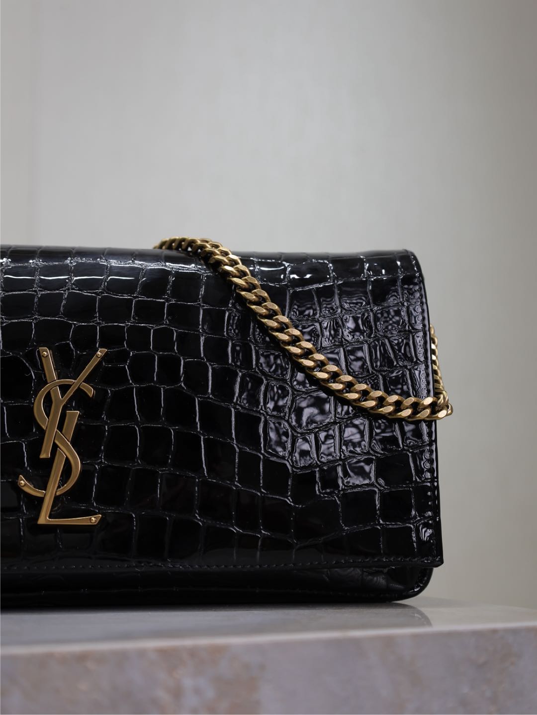 SAINT LAURENT KATE 99 MEDIUM BAG 26 IN BLACK CROCODILE-EMBOSSED CALFSKIN COPPER HARDWARE