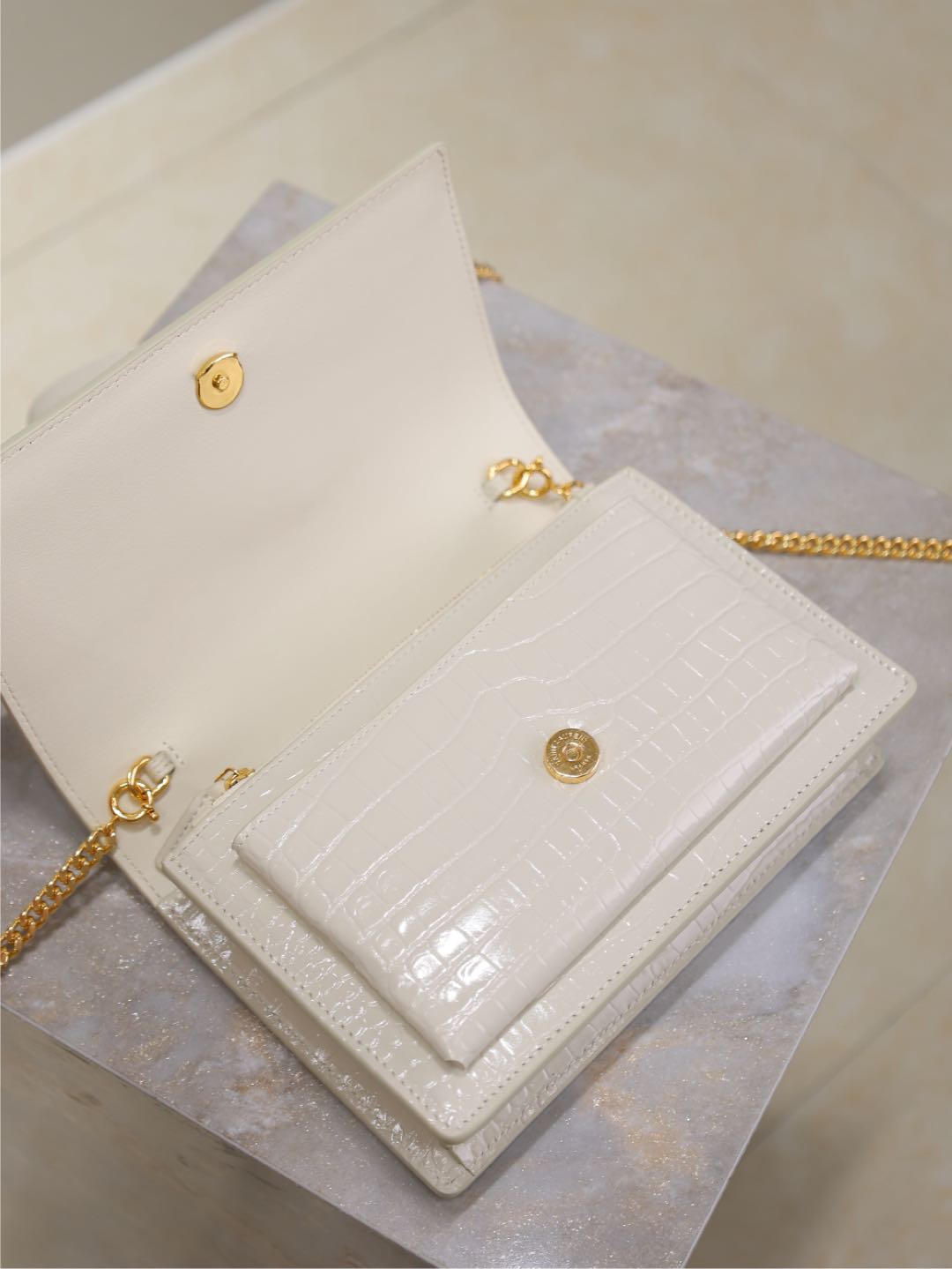 SAINT LAURENT SUNSET SMALL BAG 19 IN WHITE CROCODILE-EMBOSSED CALFSKIN GOLD HARDWARE