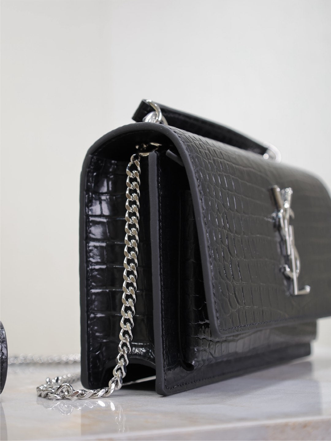 SAINT LAURENT SUNSET SMALL BAG 19 IN BLACK CROCODILE-EMBOSSED CALFSKIN SILVER HARDWARE