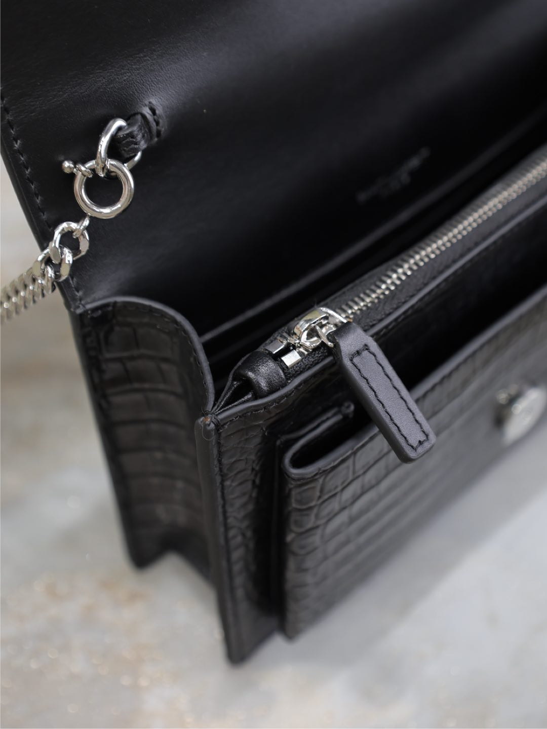 SAINT LAURENT SUNSET SMALL BAG 19 IN BLACK CROCODILE-EMBOSSED CALFSKIN SILVER HARDWARE