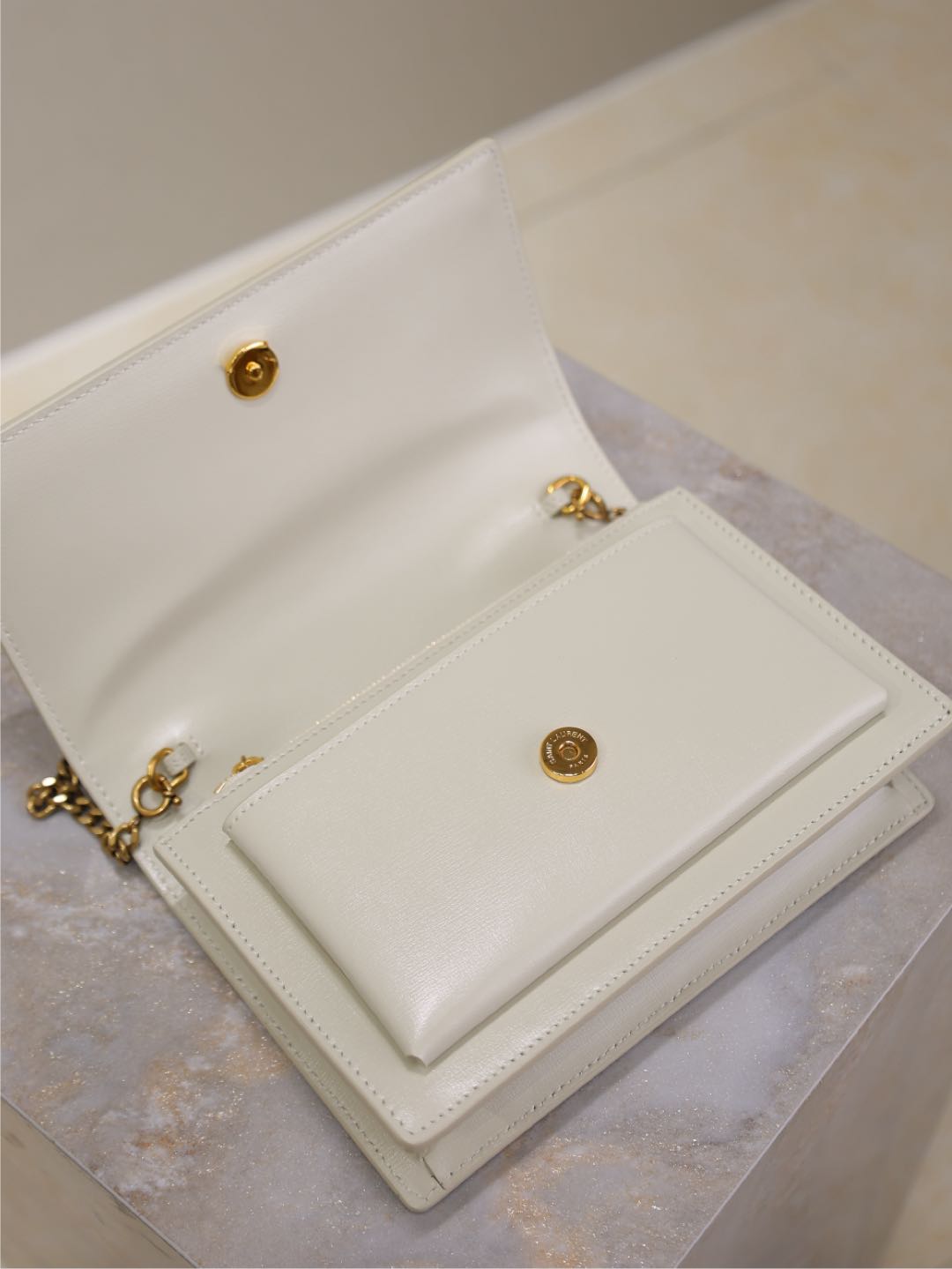 SAINT LAURENT SUNSET SMALL BAG 19 IN WHITE CALFSKIN GOLD HARDWARE