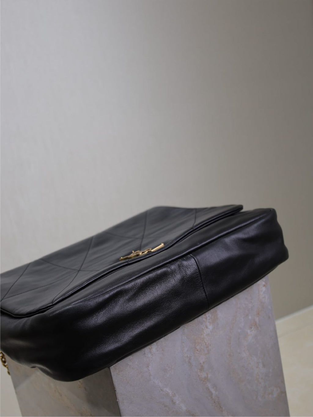 SAINT LAURENT JAMIE 4.3 LARGE BAG 43 IN BLACK LAMBSKIN GOLD HARDWARE