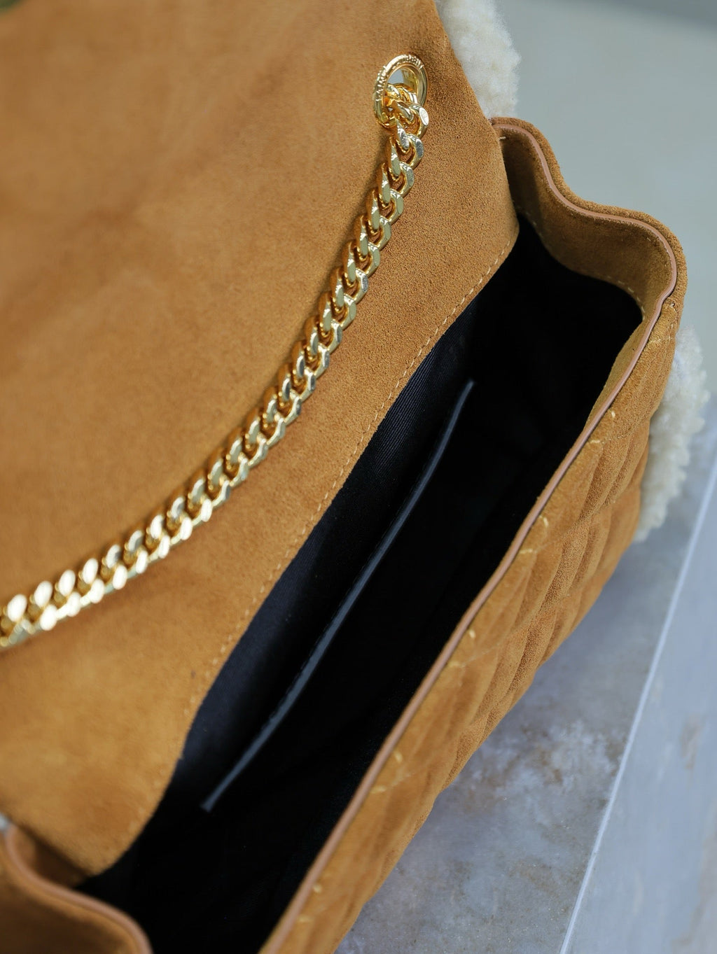 SAINT LAURENT ENVELOPE CHAIN BAG 21 IN BRONZE BROWN SUEDE AND WHITE SHEARLING TRIM GOLD HARDWARE