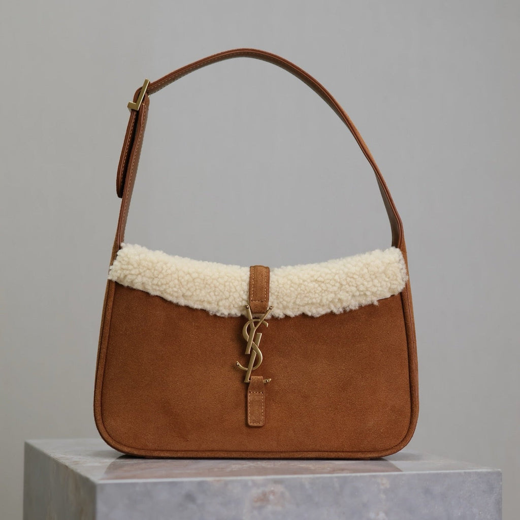 SAINT LAURENT LE 5 À 7 SHOULDER BAG 25 IN BROWNIE SUEDE AND WHITE SHEARLING TRIM