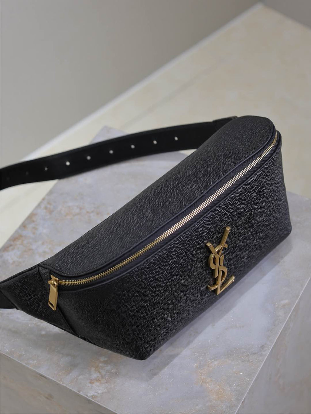 SAINT LAURENT CLASSIC CROSSBODY BAG 25 IN BLACK CAVIAR LEATHER GOLD LOGO