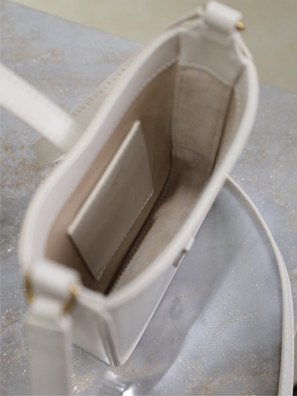 SAINT LAURENT LE 5 À 7 PHONE BAG 18 IN WHITE CALFSKIN