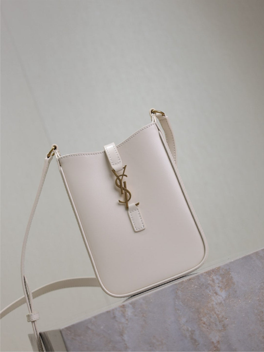 SAINT LAURENT LE 5 À 7 PHONE BAG 18 IN WHITE CALFSKIN